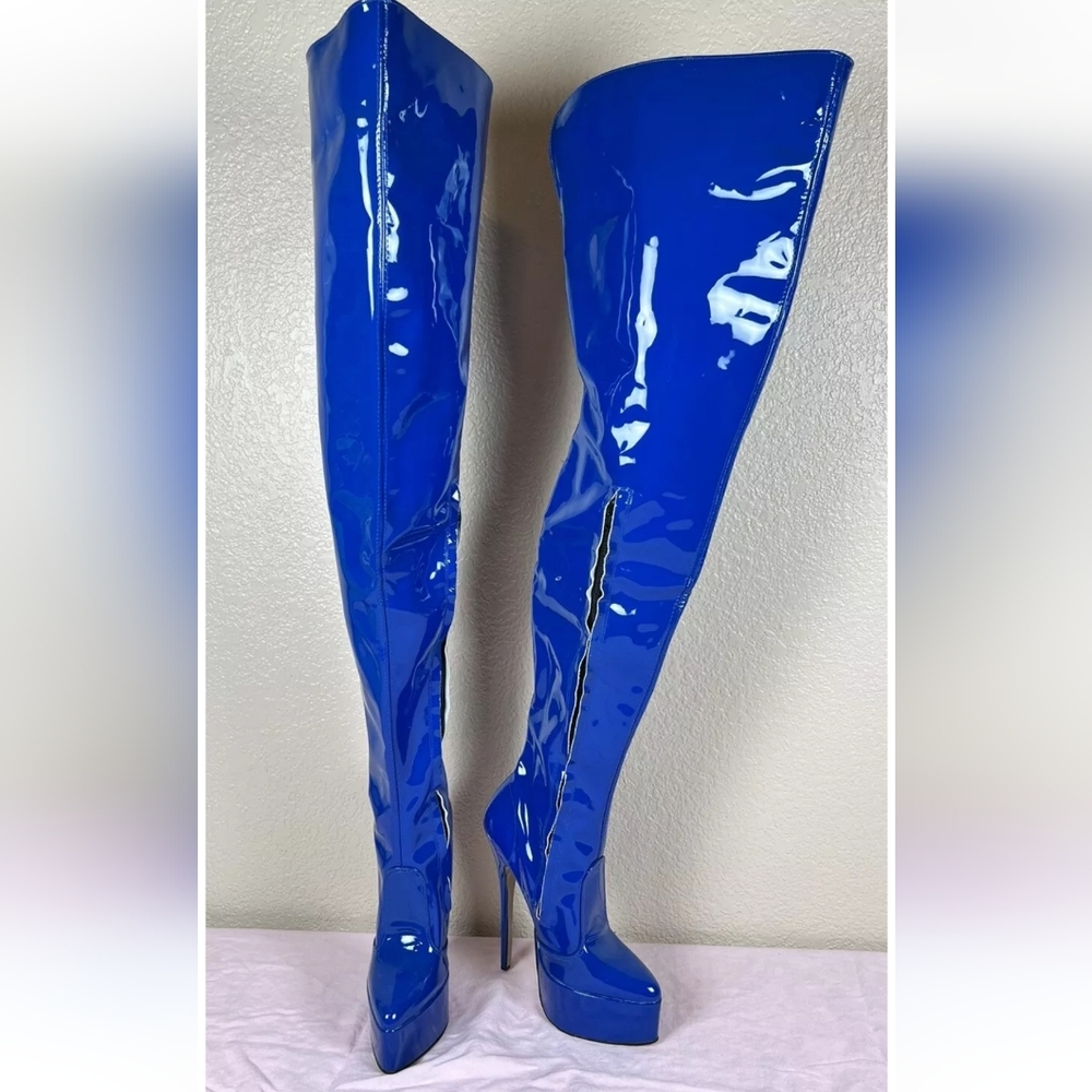 LeatherWorks of London Platform boots!!! Blue 💙 Patent Leather